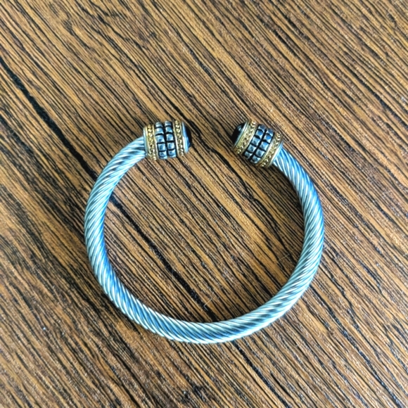 Twisted cable bangle cuff bracelet luxe - Picture 1 of 3